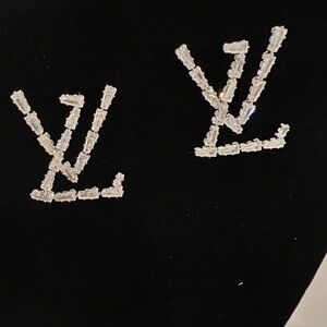 Elegant Silver Crystal Earrings